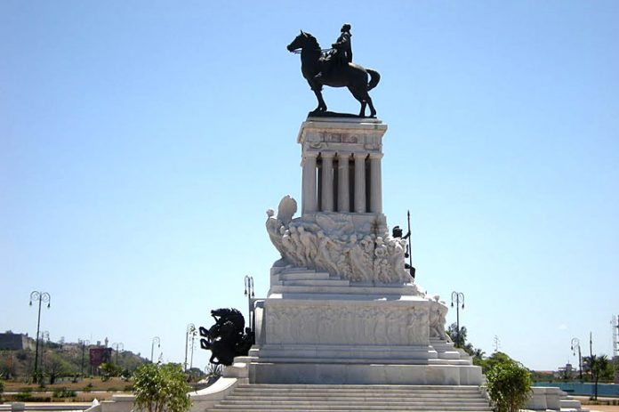 Monument to Maximo Gomez